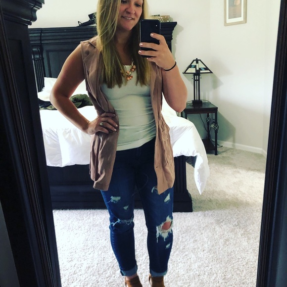 Meet your Posher, Taylor - Picture 6 of 6